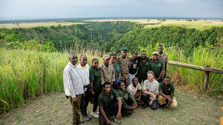 Chimpanzee+Monitoring+Team.jpg