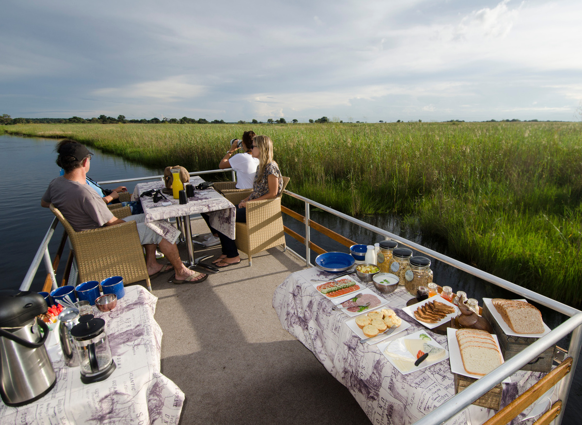 Nambwa Boat Cruise with Breakfast