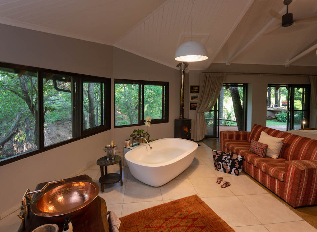 Madikwe House Master Bedroom.jpeg