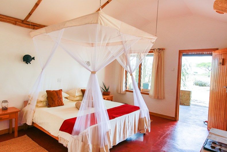 02DF-bedroom-at-ndutu-safari-lodge-cottage.jpg