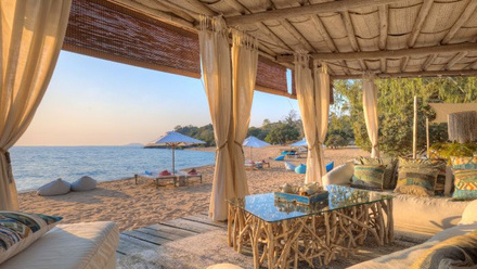0_Kaya Mawa _ Lounge and Beach.jpg 1