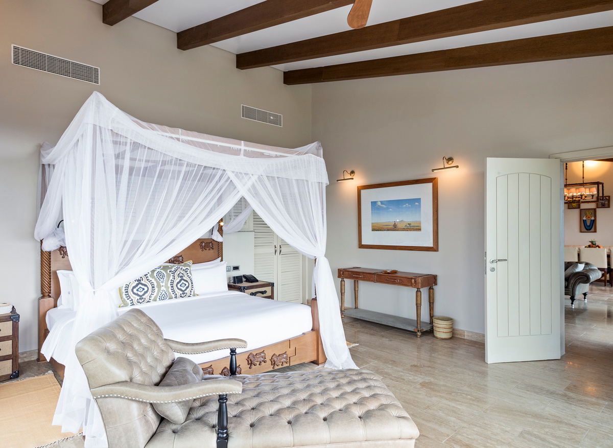 SerengetiLodge_MeliaCollection-Suite Beedroom.jpg