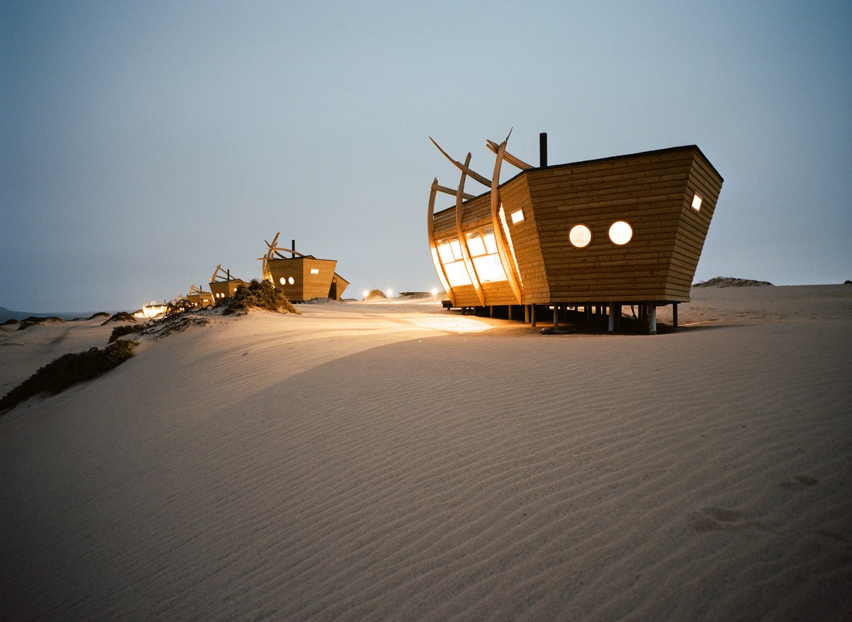 Shipwreck Lodge, Skeleton Coast - Accommodation,  