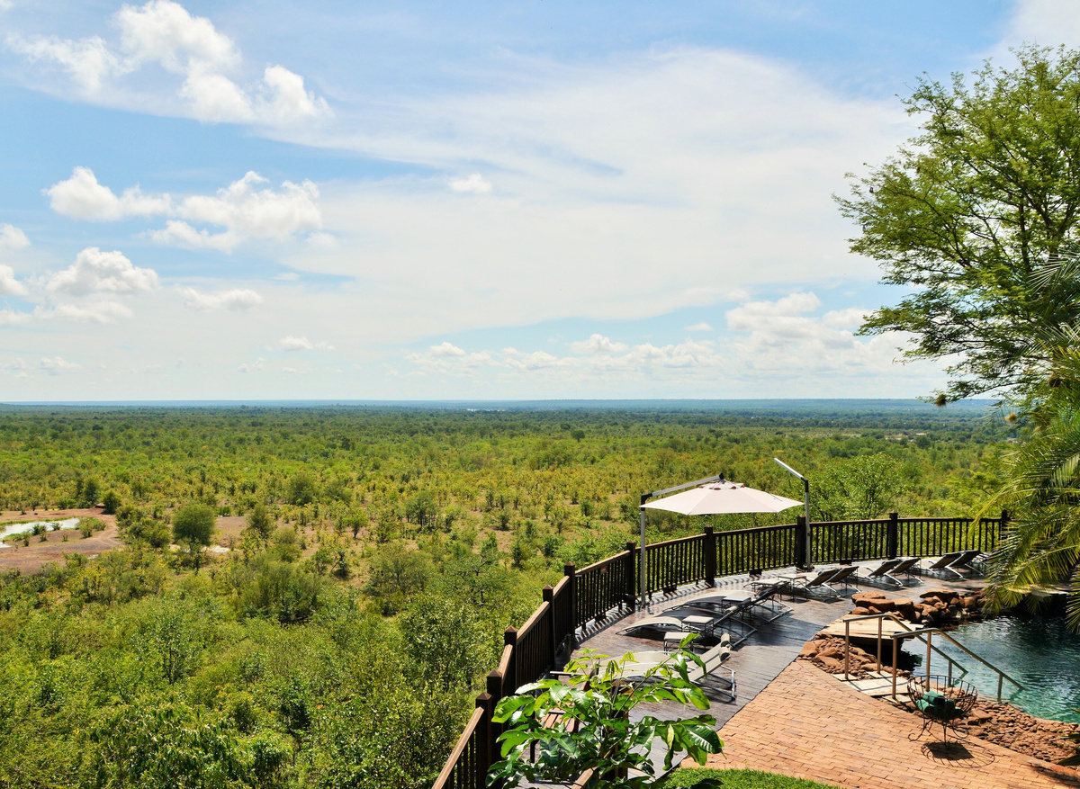 Victoria Falls Safari Lodge pool