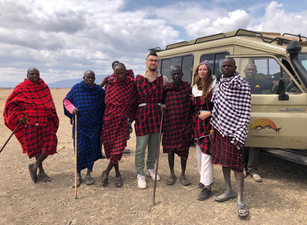 Our guests with the Maasai.jpg