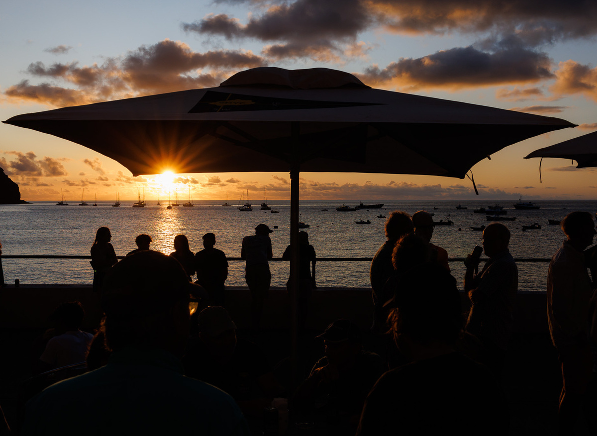Sunset drinks at one of the seaside bars. Photo by Mathias Falcone.jpg