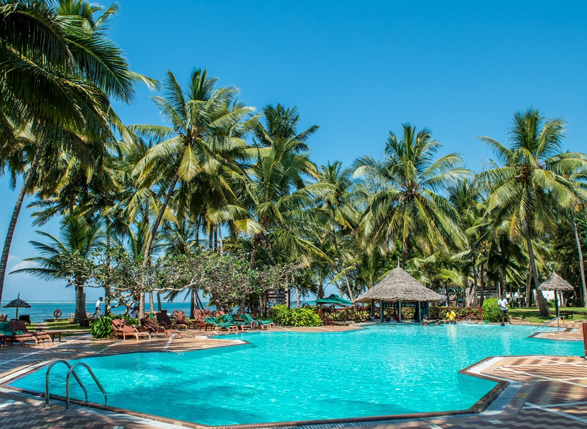 Serena Beach Resort & Spa.jpg