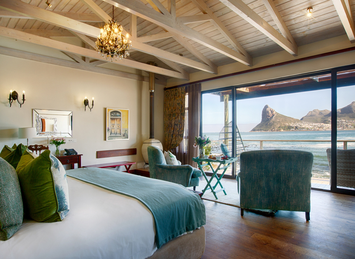 Tintswalo Atlantic Suite