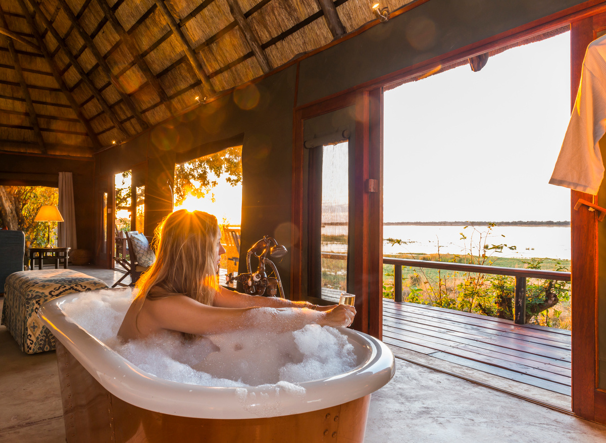 Luxury bath with a view