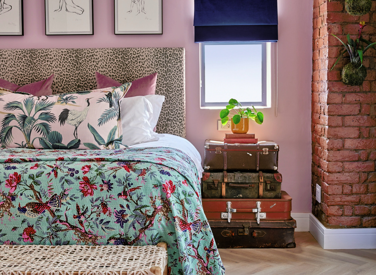 PH_Room_Prem Dlx .JPG