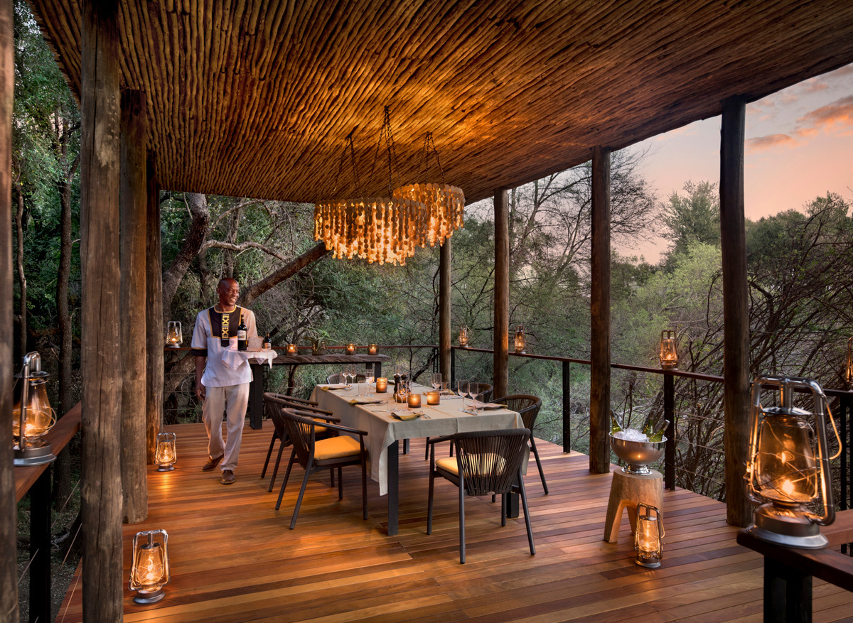 Morukuru River House - Sala (3).JPG