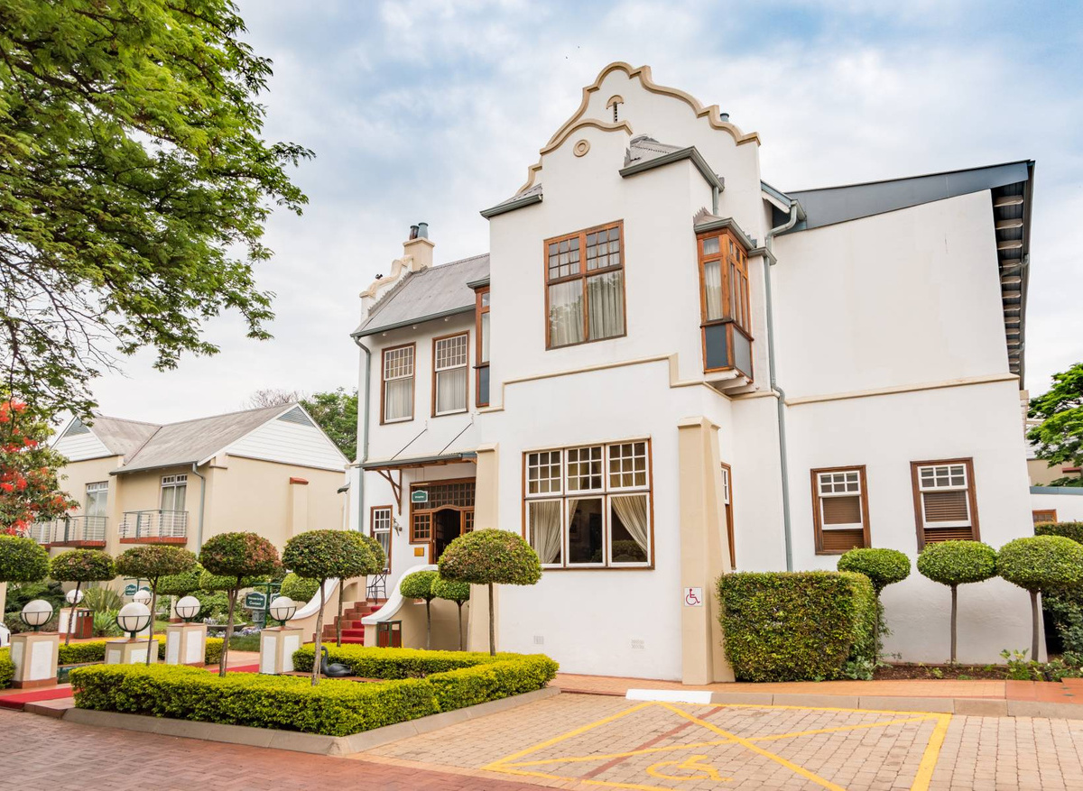 Courtyard Hotel Arcadia