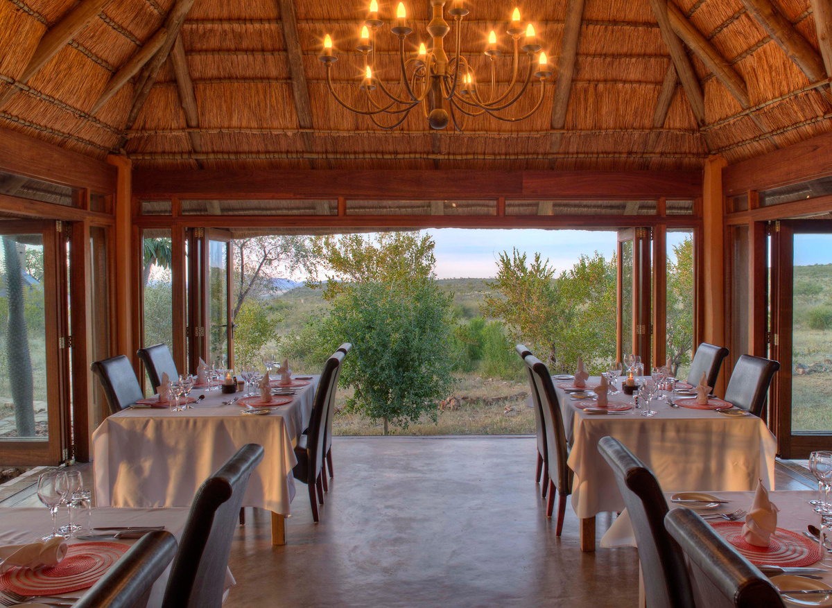 Dining Room1.jpg