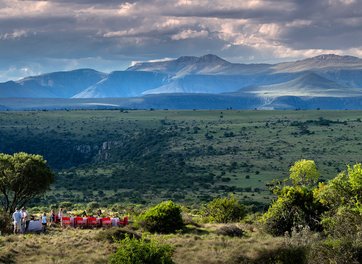 Wilderness picnic at Samara