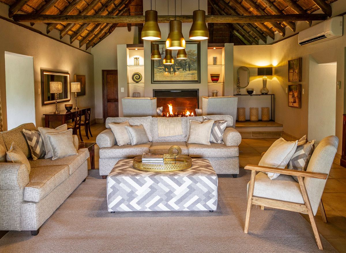 Savanna Suite Lounge