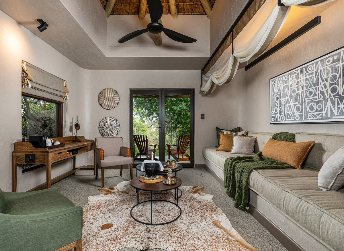 Bush Lodge Luxury Suite Lounge.jpg