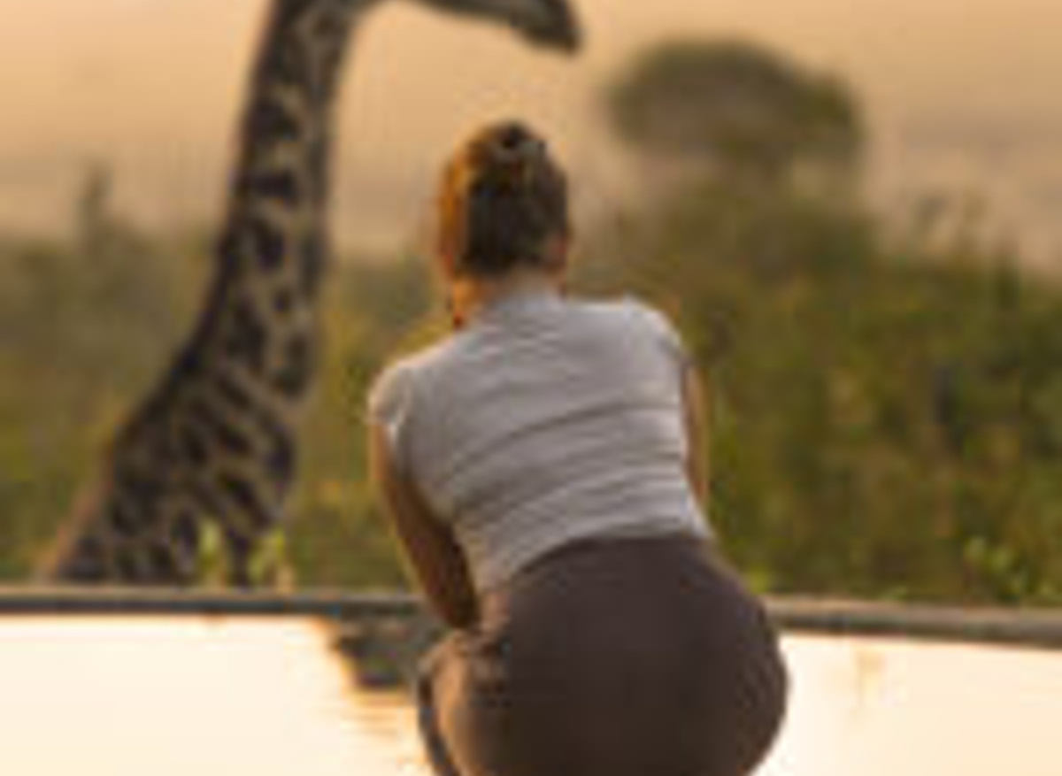 Mara Bushtops poolside.jpg