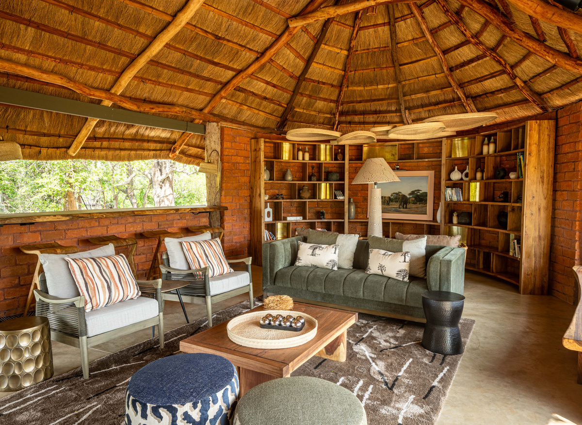 MAWIMBI Bush Camp - Main Lapa Library Nook