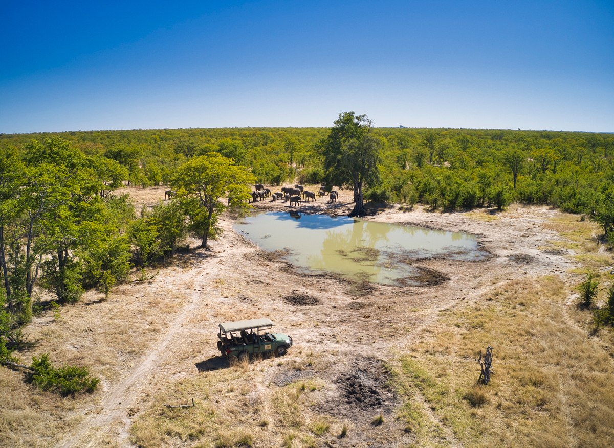CampHwange_game_drive_03