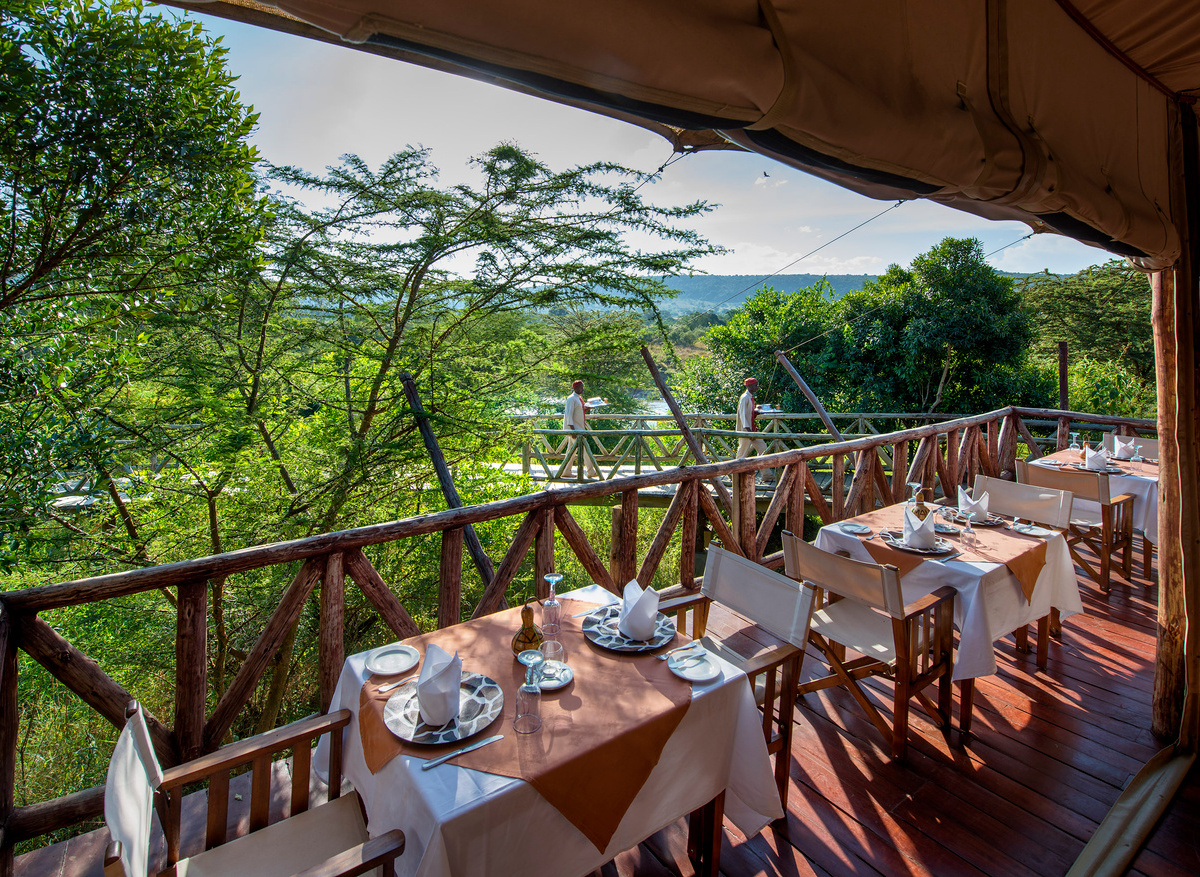 Neptune Mara Acacia Restaurant Bush View.jpg