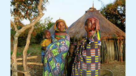 Muila tribe (2) - Credit Robert Haidinger, Copyright Angola Tourism Board @ Kleber Group (1).jpg