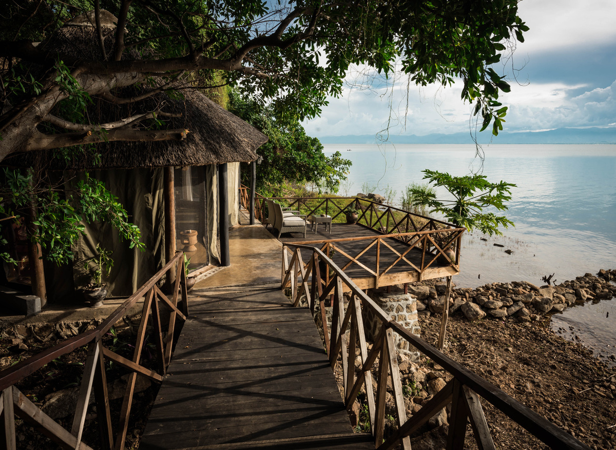 Fisheagle Executive Family Chalet by Three Wheels Co.