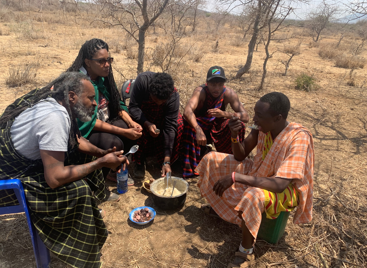 Local Lunch with the Masai.JPG