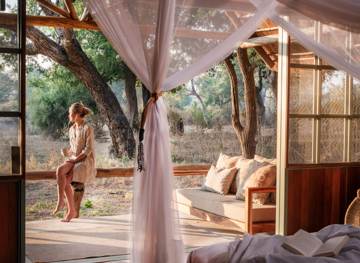 Mwamba Bush Camp chalet veranda