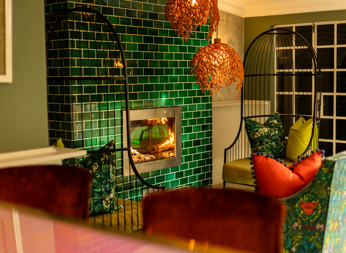 Muse Champagne Room.jpg