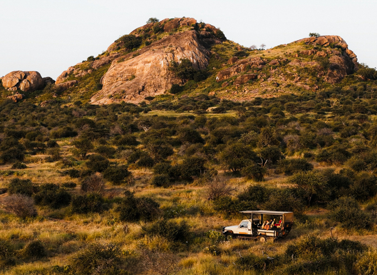 Tumaren_Camp-Game drive.jpg