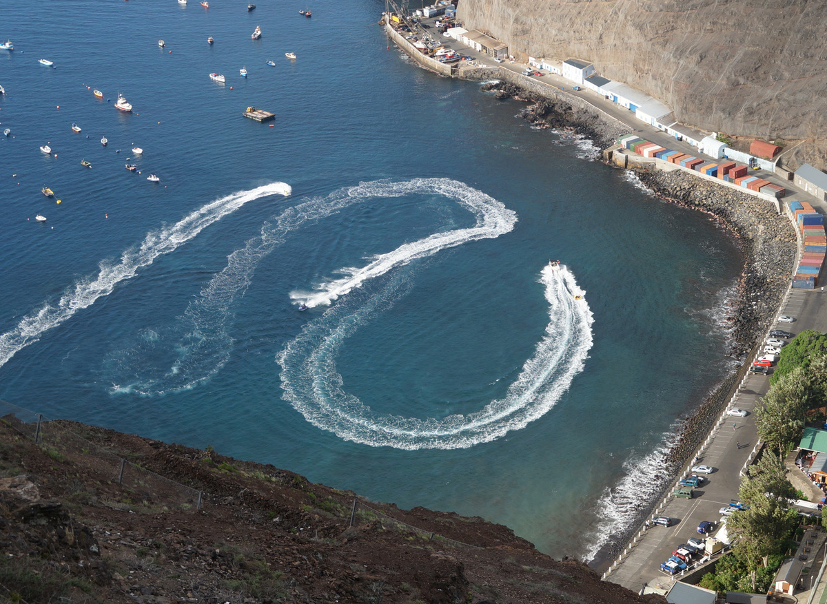 Water sports in James Bay. Photo by Lionel Joshua.JPG
