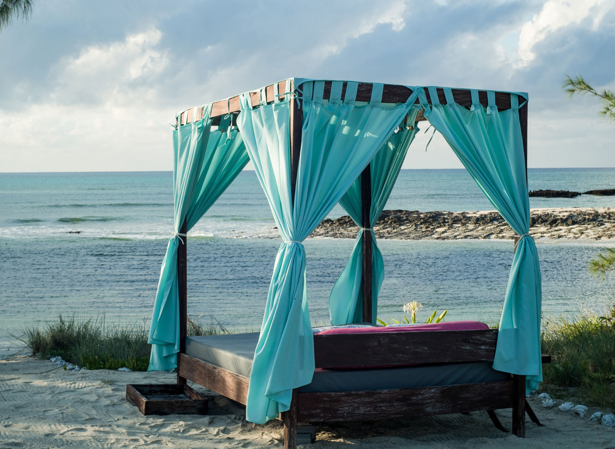 Sala overlooking the Ocean