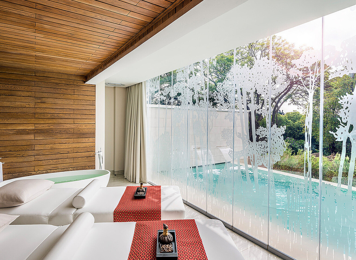 A3BD131E-FE9F-45B8-9EA7E4873F54477C_2