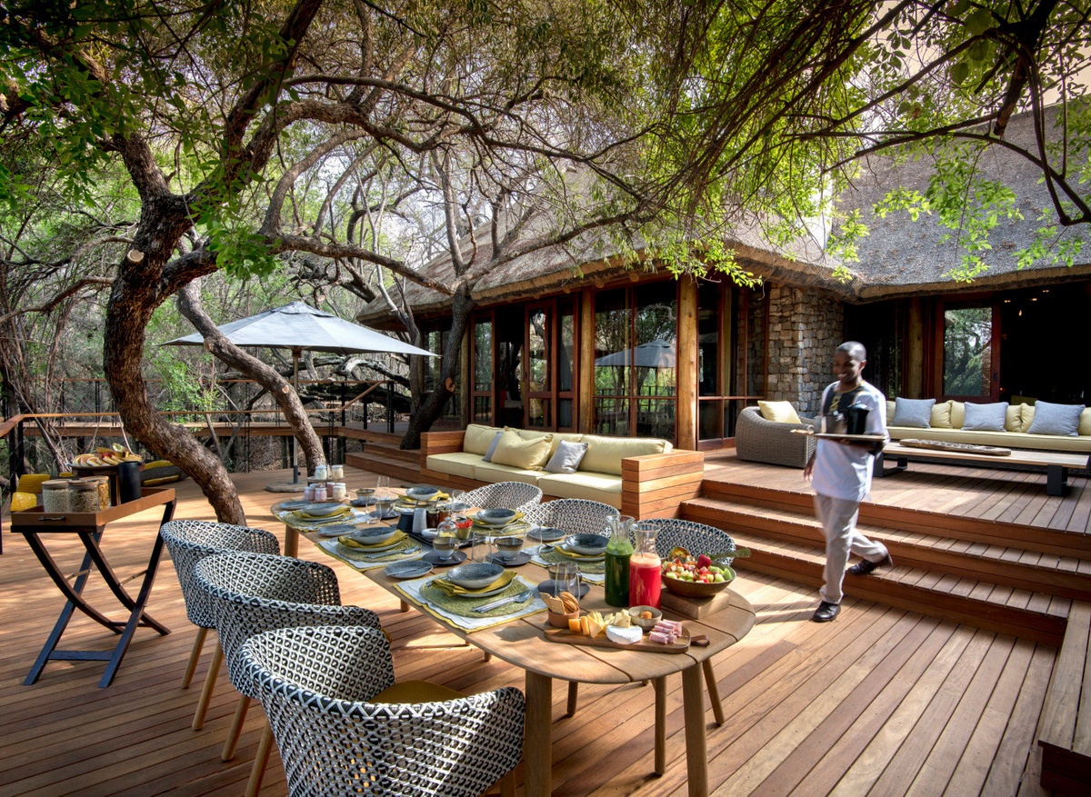 Morukuru Owners House - deck and terrace