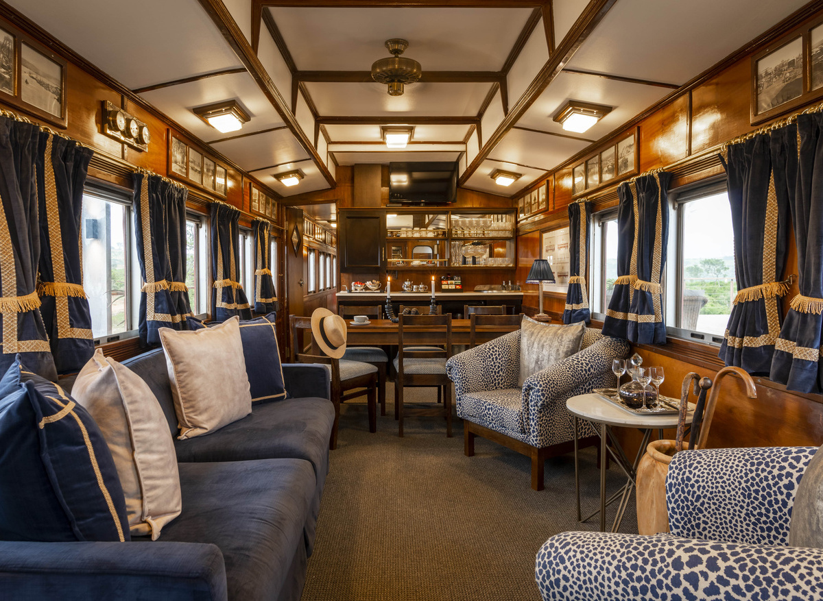 Founders Railway Carriage