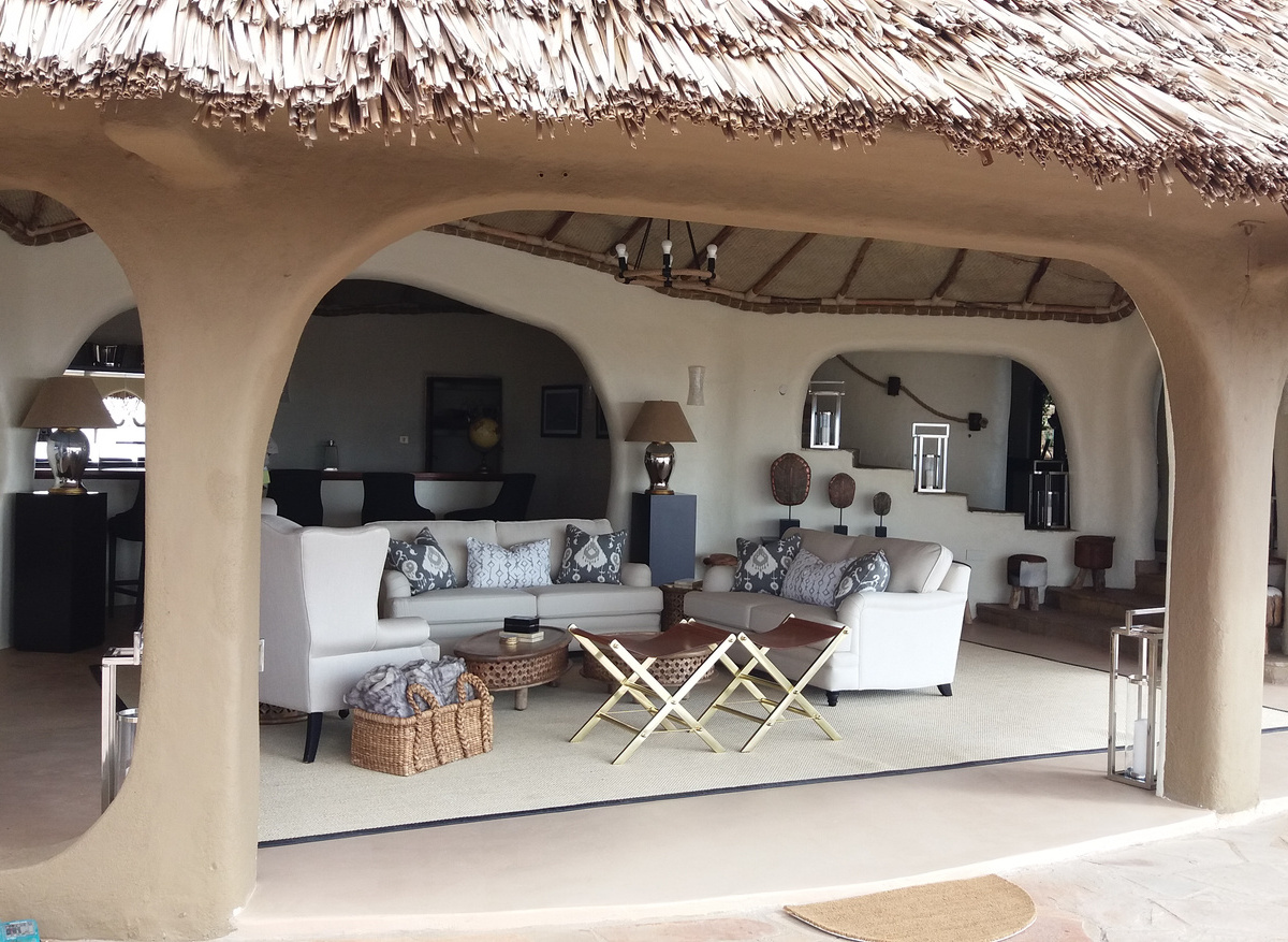 Olarro Plains Lounge