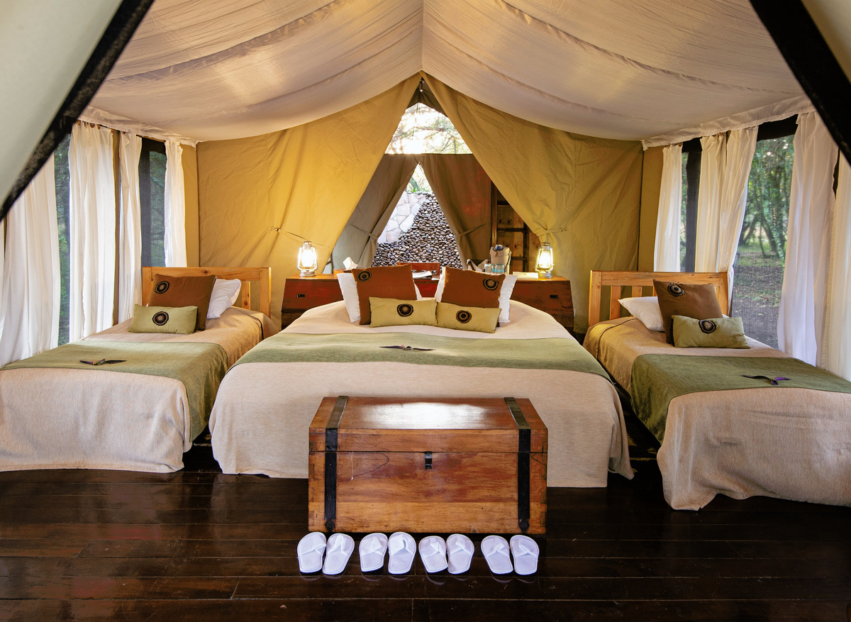 karen-blixen-camp-mara-north-triple-tent.jpg