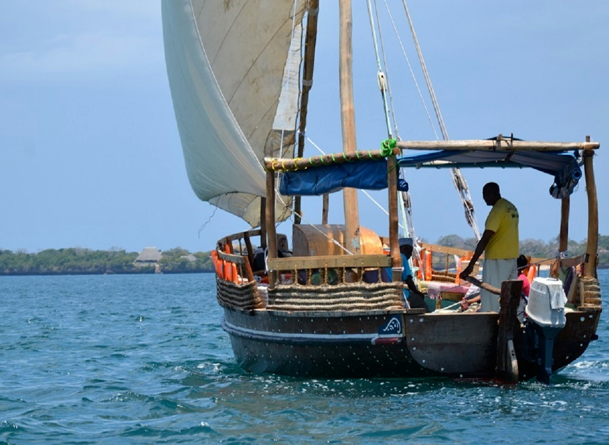 Wasini 3 boat1a.jpg