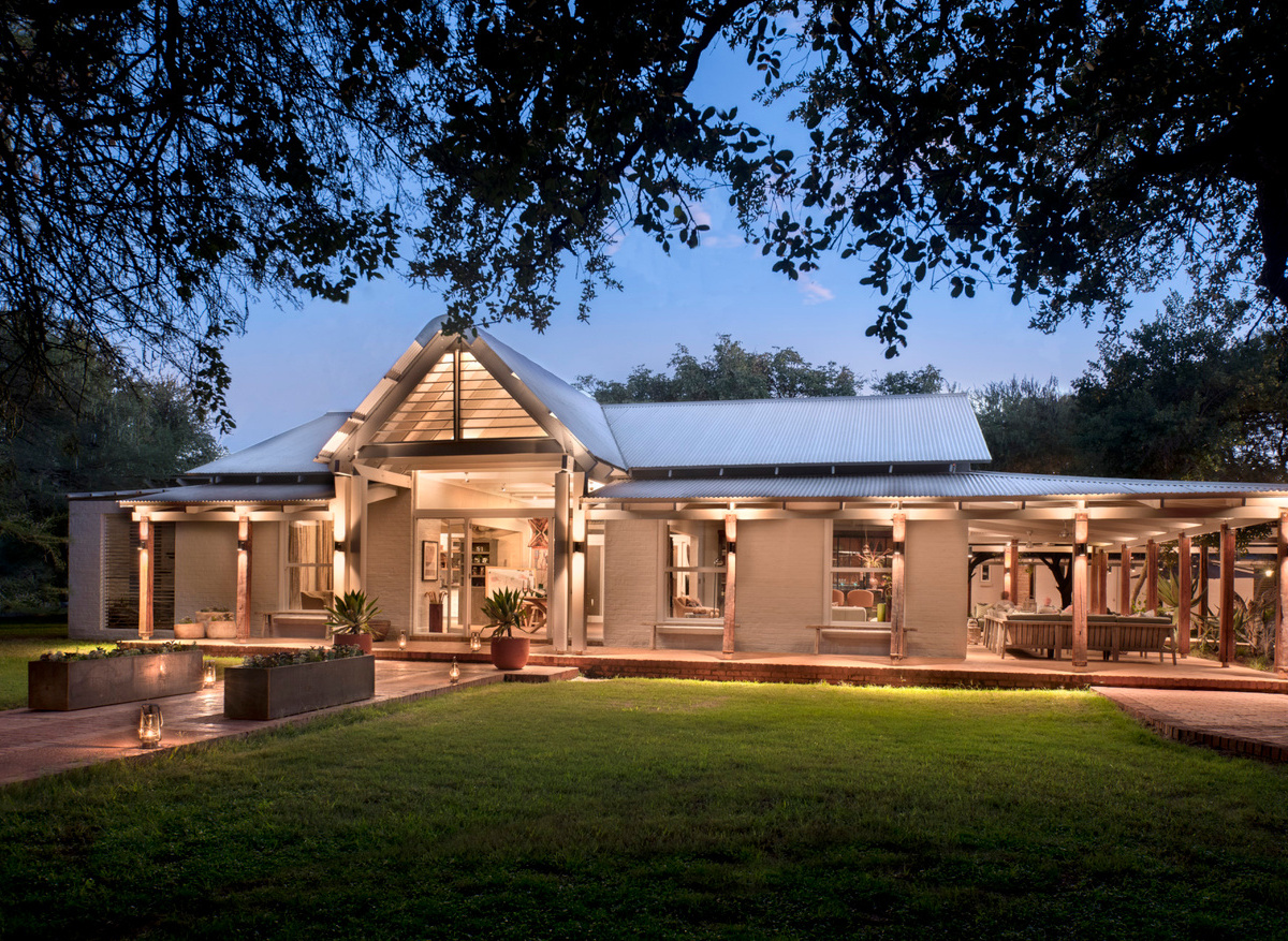 Morukuru Farm House exterior view