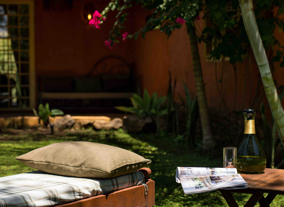 villa b32 pool time.jpeg