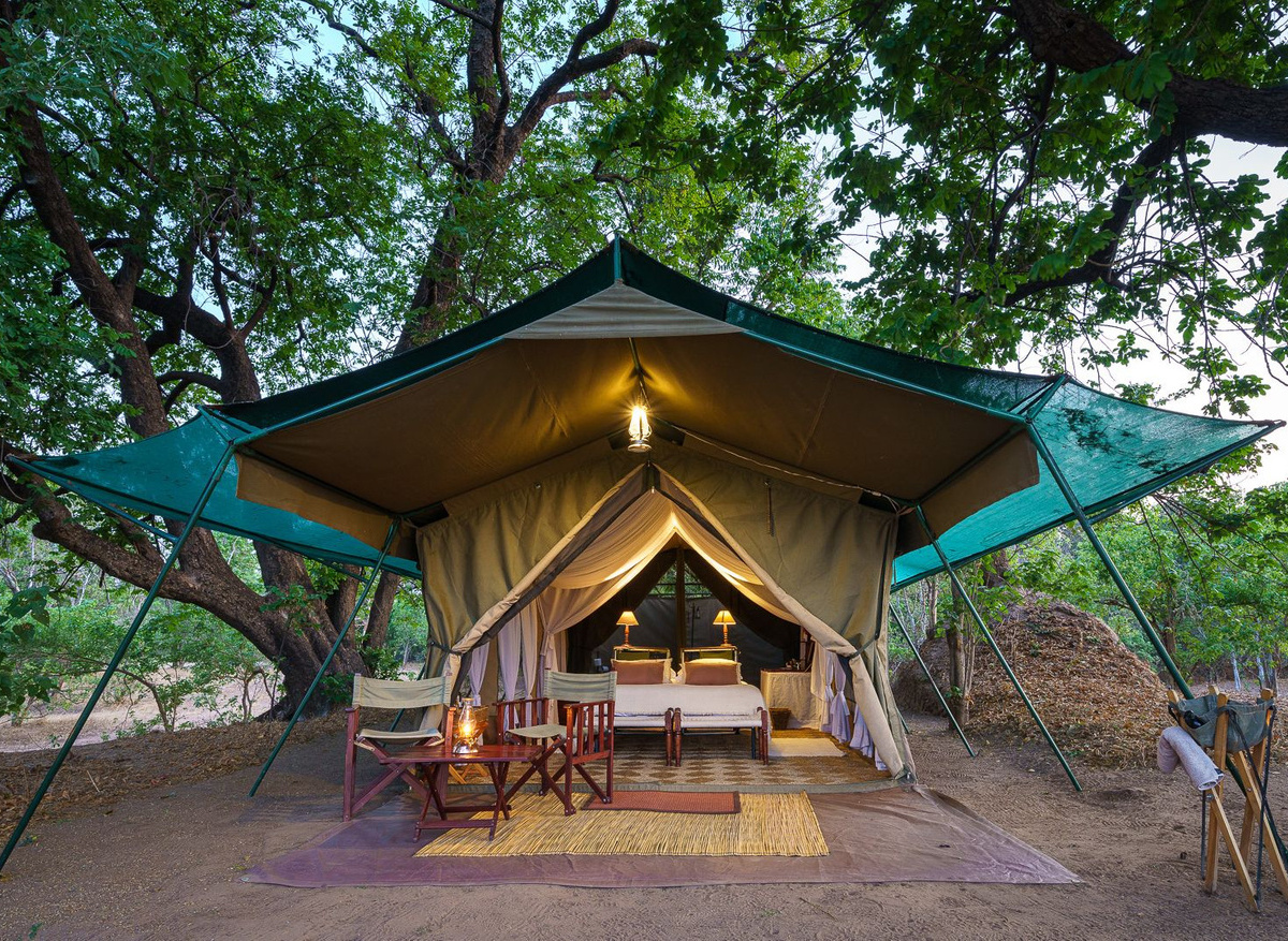 John's Camp - Mana Pools National Park, Zimbabwe