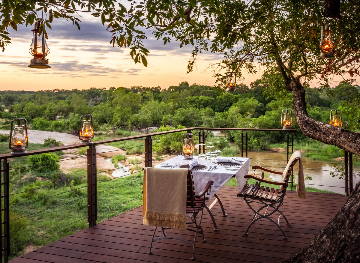 Dulini Leadwood - Lookout Deck (8).jpg