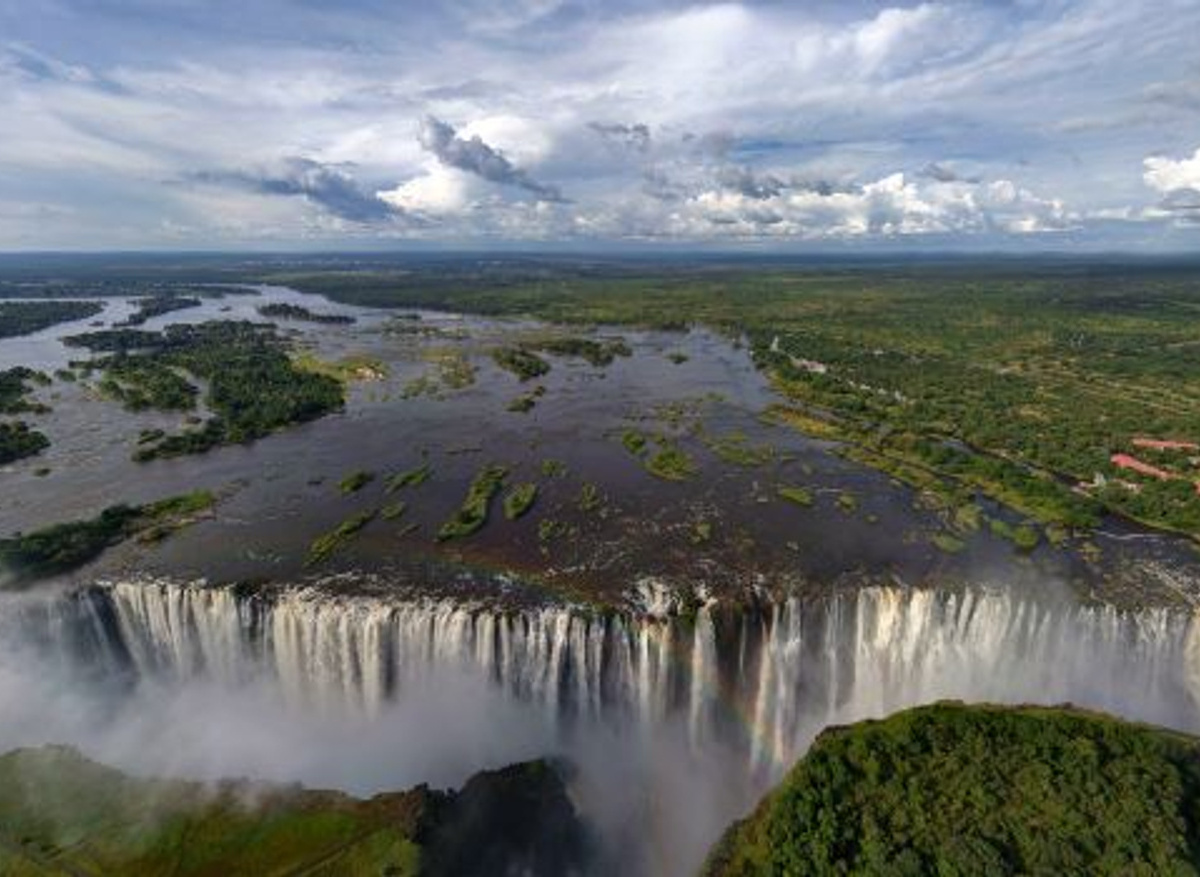 Victoria Falls ZambiaatWTM.jpg