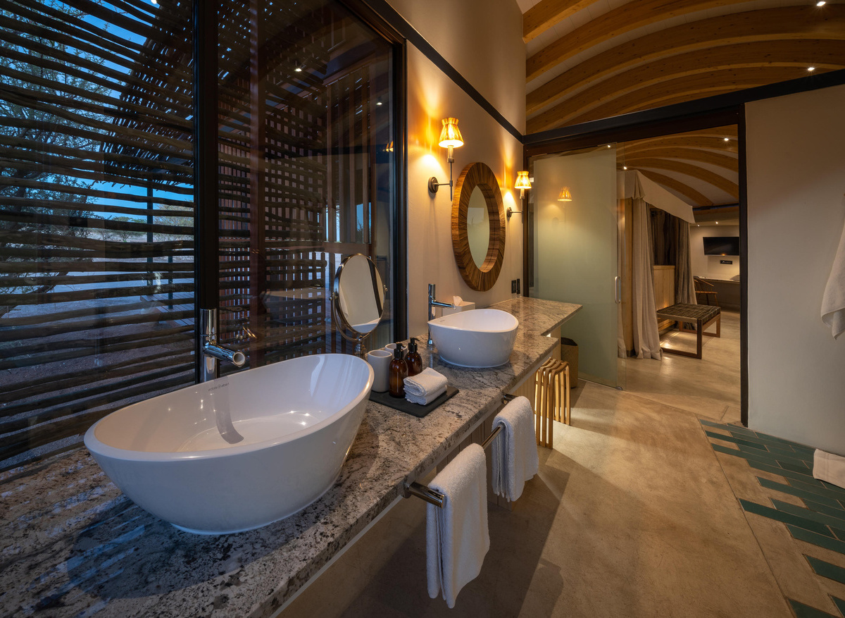 Anderssons at Ongava_7.jpg