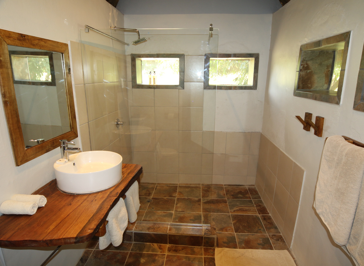 Chalet bathroom.JPG