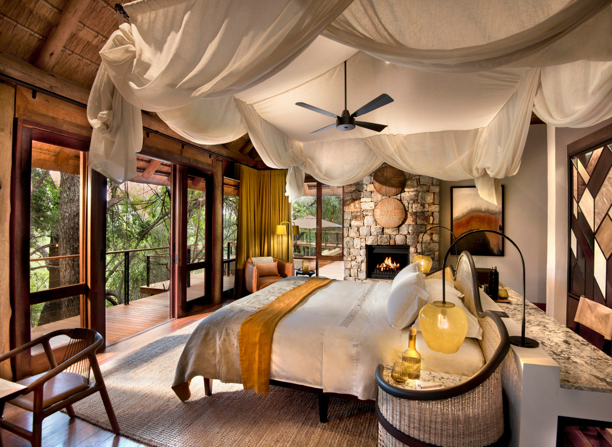 Morukuru Owners and River House  - bedroom