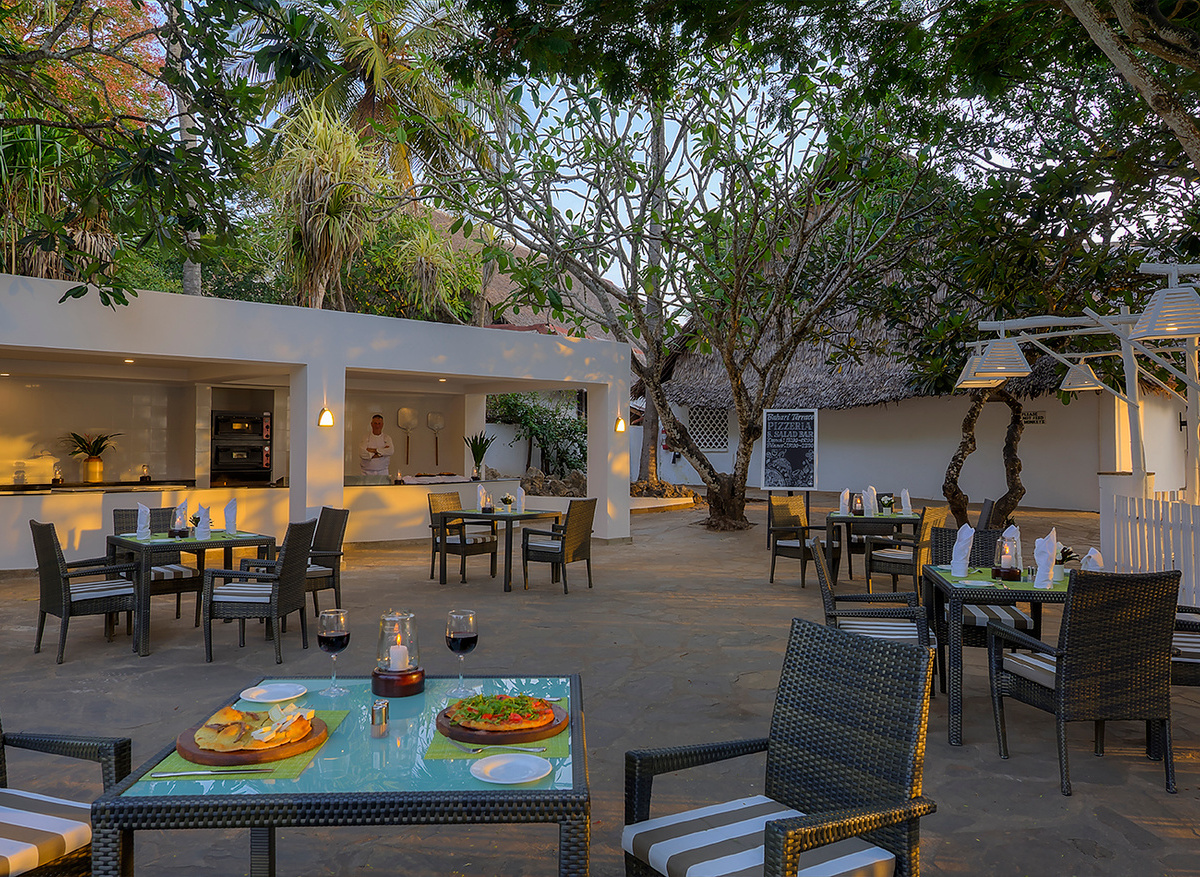 Diamonds Leisure Diani - Frangipane Pizzeria. 001.jpg