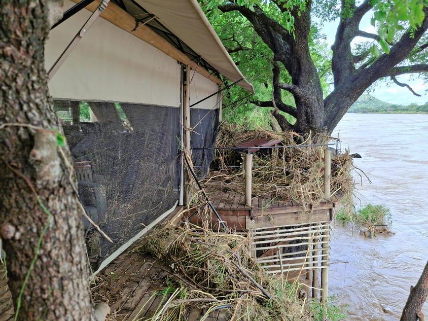 Amava+River+Lodge+Flooding.jpeg