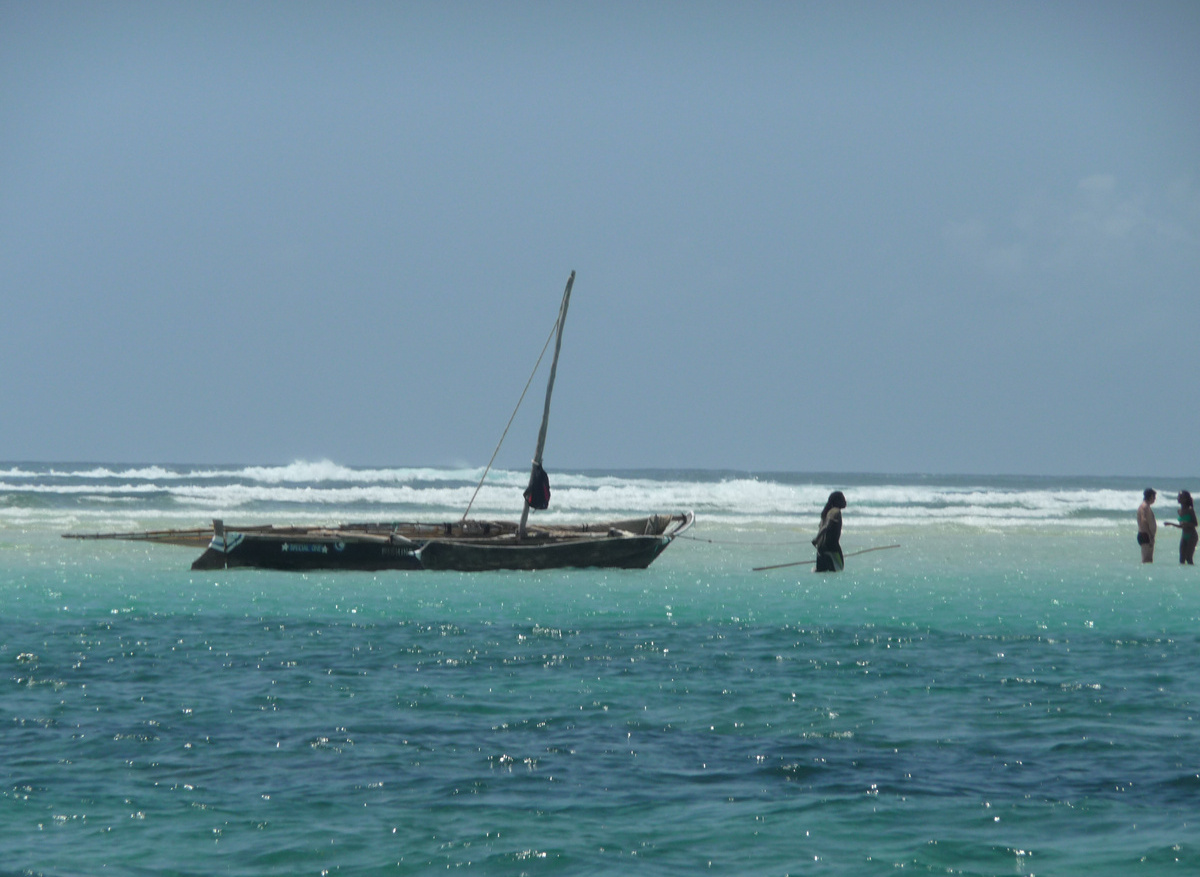 beach holidays Kenya 2.JPG