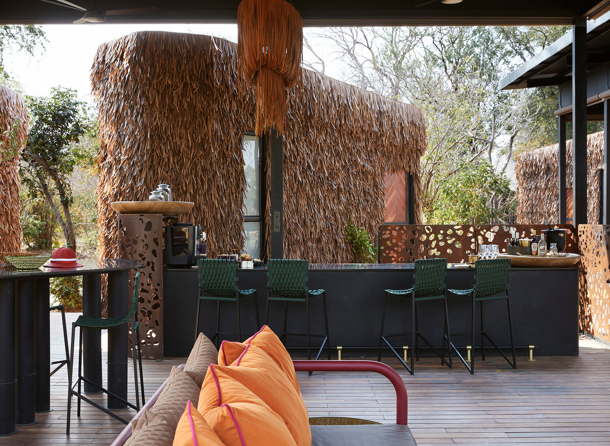 Molori Mashuma Mana Pools Wine Bar.jpg